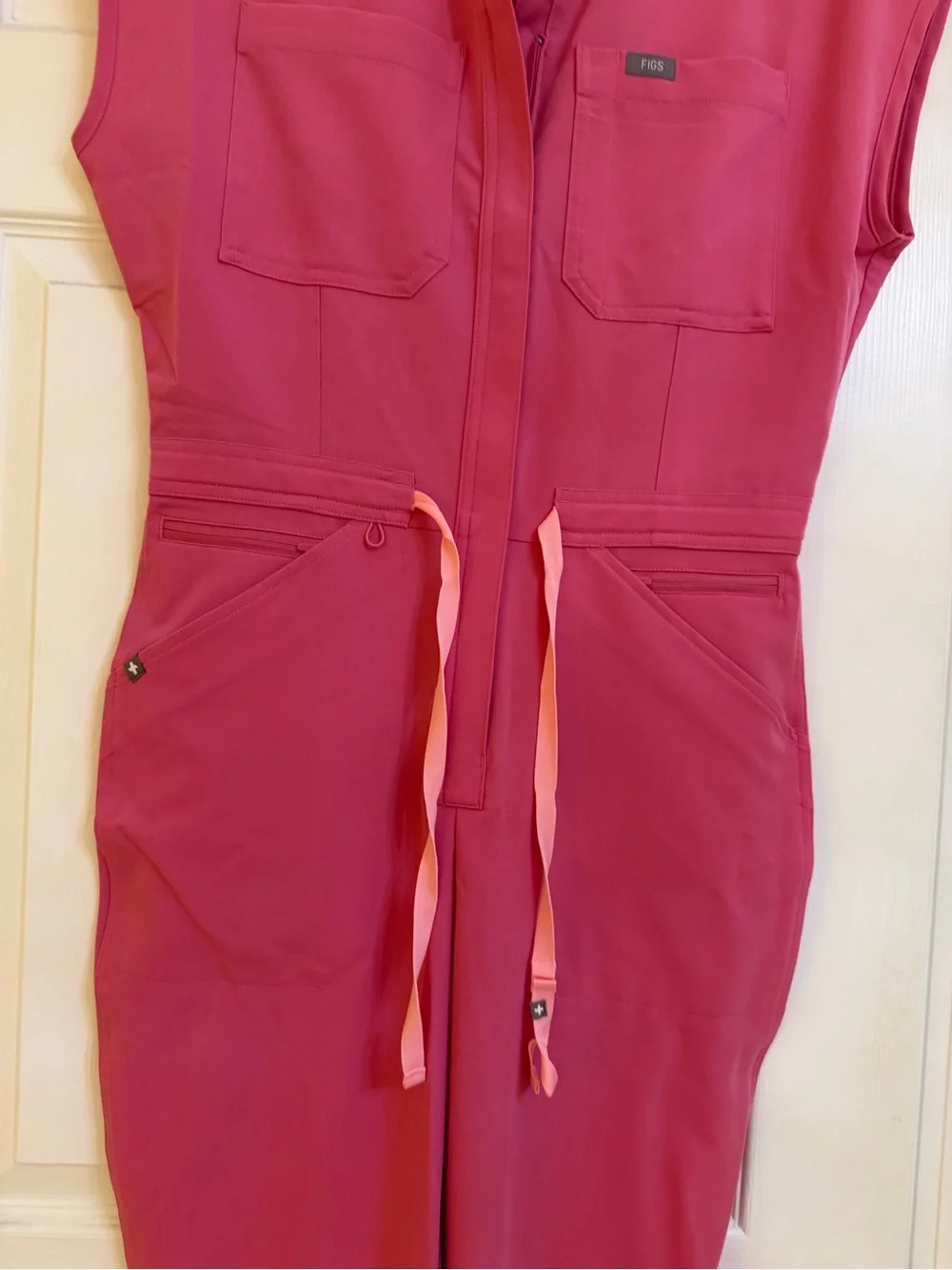 Figs women’s scrub One-Piece Jumpsuit SP worn once - Picture 3 of 6
